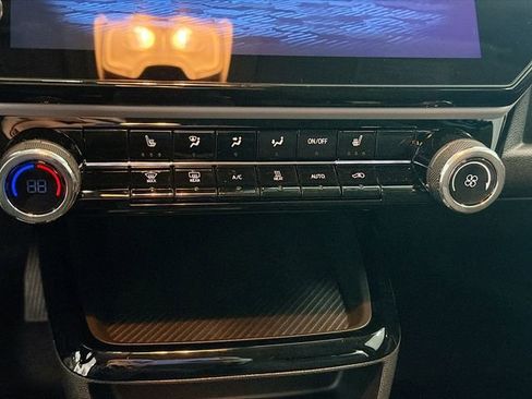 New 2027 Chevrolet Bolt LT w/ Comfort Package image 17