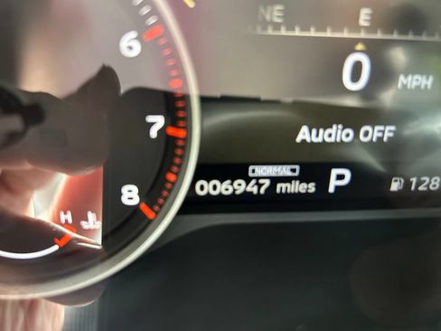 Used 2025 Mitsubishi Outlander SE AWD/4WD image 20