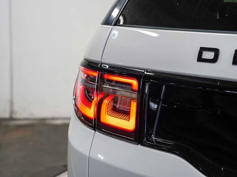 Used 2023 Land Rover Discovery Sport SE R-Dynamic AWD/4WD image 11
