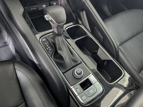 Used 2024 Kia Telluride LX FWD image 21
