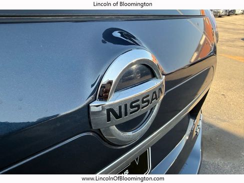 Used 2015 Nissan Rogue SL w/ SL Premium Package image 19