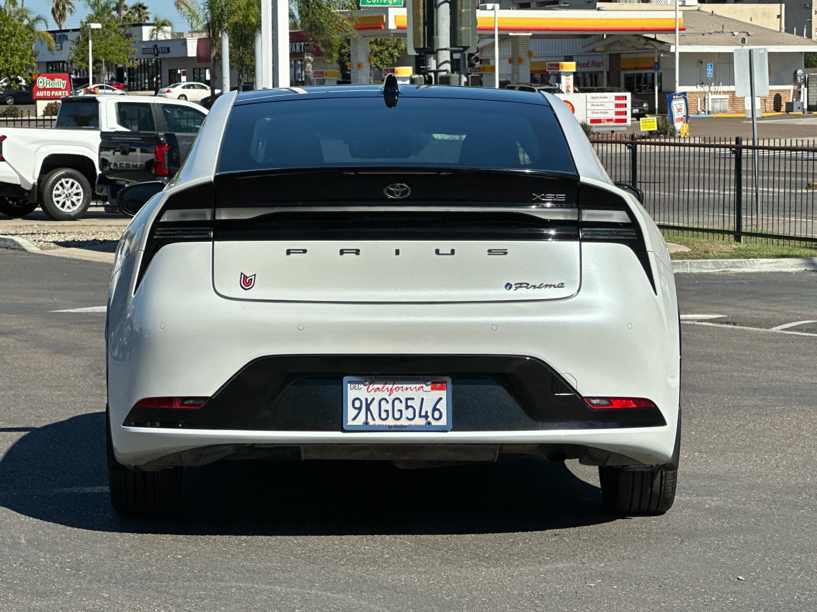 Used 2024 Toyota Prius Prime FWD image 4