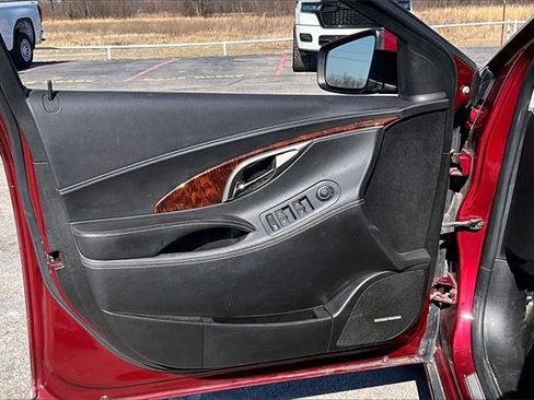 Used 2011 Buick LaCrosse CXL w/ Entertainment Package image 19