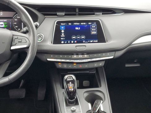 Used 2022 Cadillac XT4 Premium Luxury w/ Enhanced Visibility Package image 26