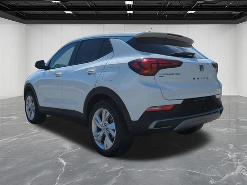 Used 2025 Buick Encore GX Preferred AWD/4WD image 3