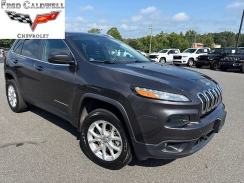 Used 2015 Jeep Cherokee Latitude w/ Comfort/Convenience Group AWD/4WD image 1