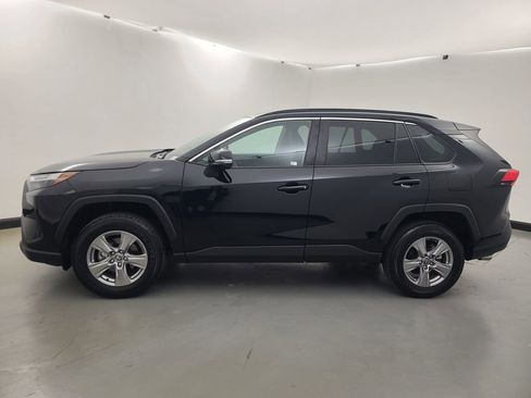 Used 2025 Toyota RAV4 XLE image 7