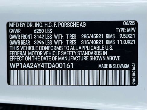 Used 2026 Porsche Cayenne image 36