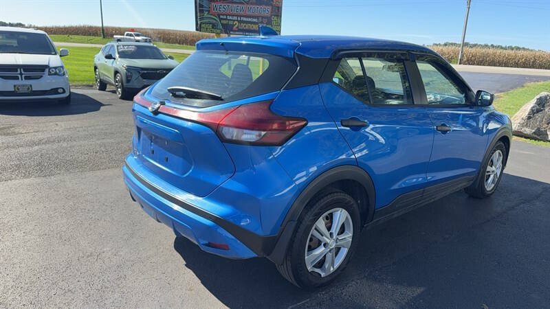 Used 2021 Nissan Kicks S FWD image 8