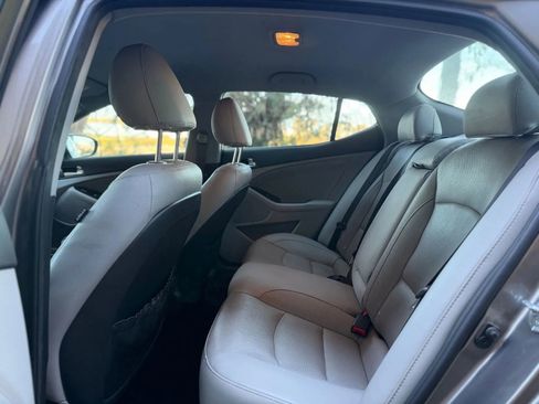 Used 2015 Kia Optima EX image 16