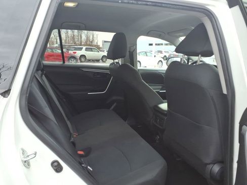 Certified 2022 Toyota RAV4 LE image 25