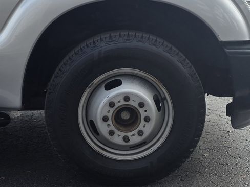 Used 2015 Ford F350 XL image 28