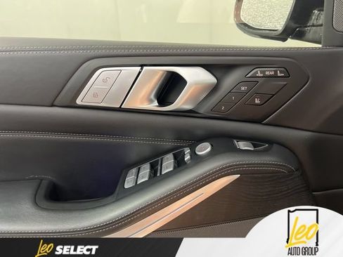 Used 2019 BMW X7 xDrive50i w/ Premium Package AWD/4WD image 27