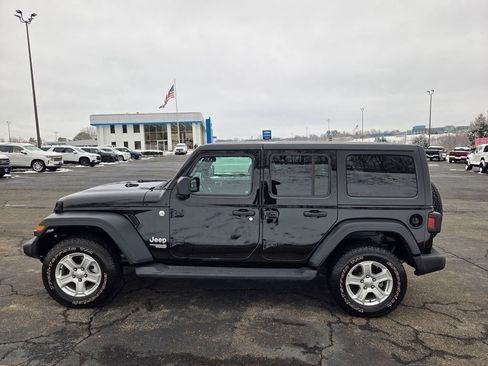Used 2018 Jeep Wrangler Unlimited Sport S image 6