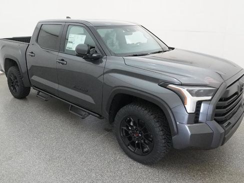 New 2026 Toyota Tundra SR5 AWD/4WD image 19