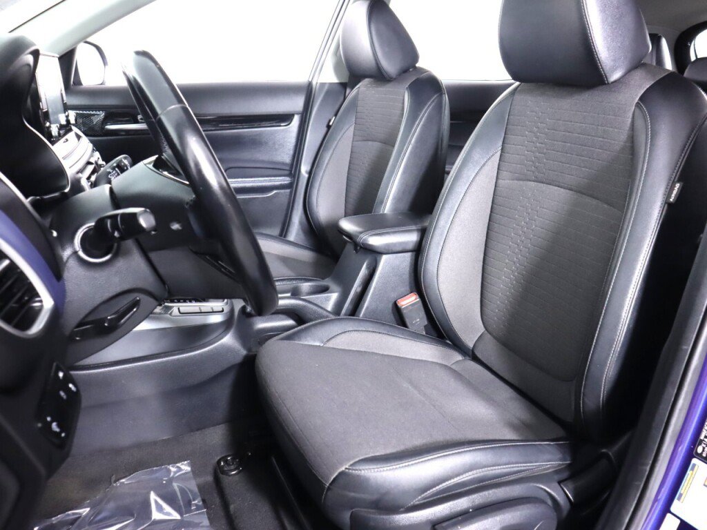 Used 2021 Kia Seltos S FWD image 30