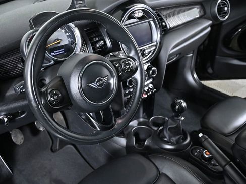 Used 2019 MINI Cooper S image 10