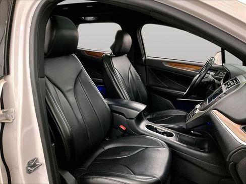 Used 2018 Lincoln MKC Reserve w/ Lincoln MKC Climate Package AWD/4WD image 7