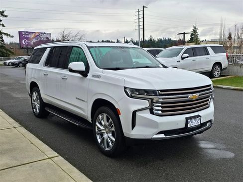 Used 2022 Chevrolet Suburban High Country image 7
