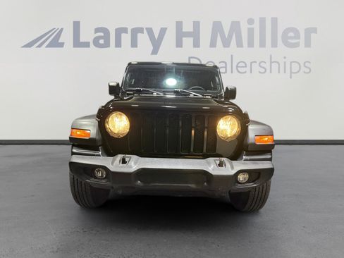 Used 2023 Jeep Wrangler Sport S image 8