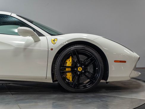 Used 2016 Ferrari 488 Spider RWD image 27