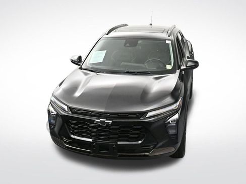 Used 2024 Chevrolet Trax ACTIV w/ Sunroof Package FWD image 24