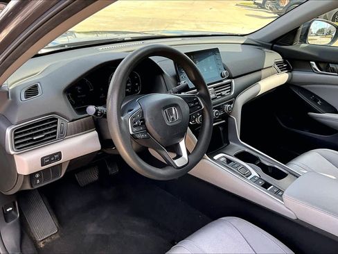 Used 2019 Honda Accord EX image 17