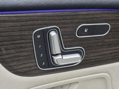 New 2026 Mercedes-Benz GLB 250 4MATIC image 34