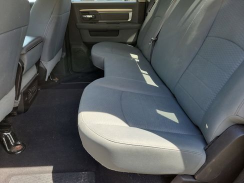 Used 2019 RAM 1500 Classic SLT image 6