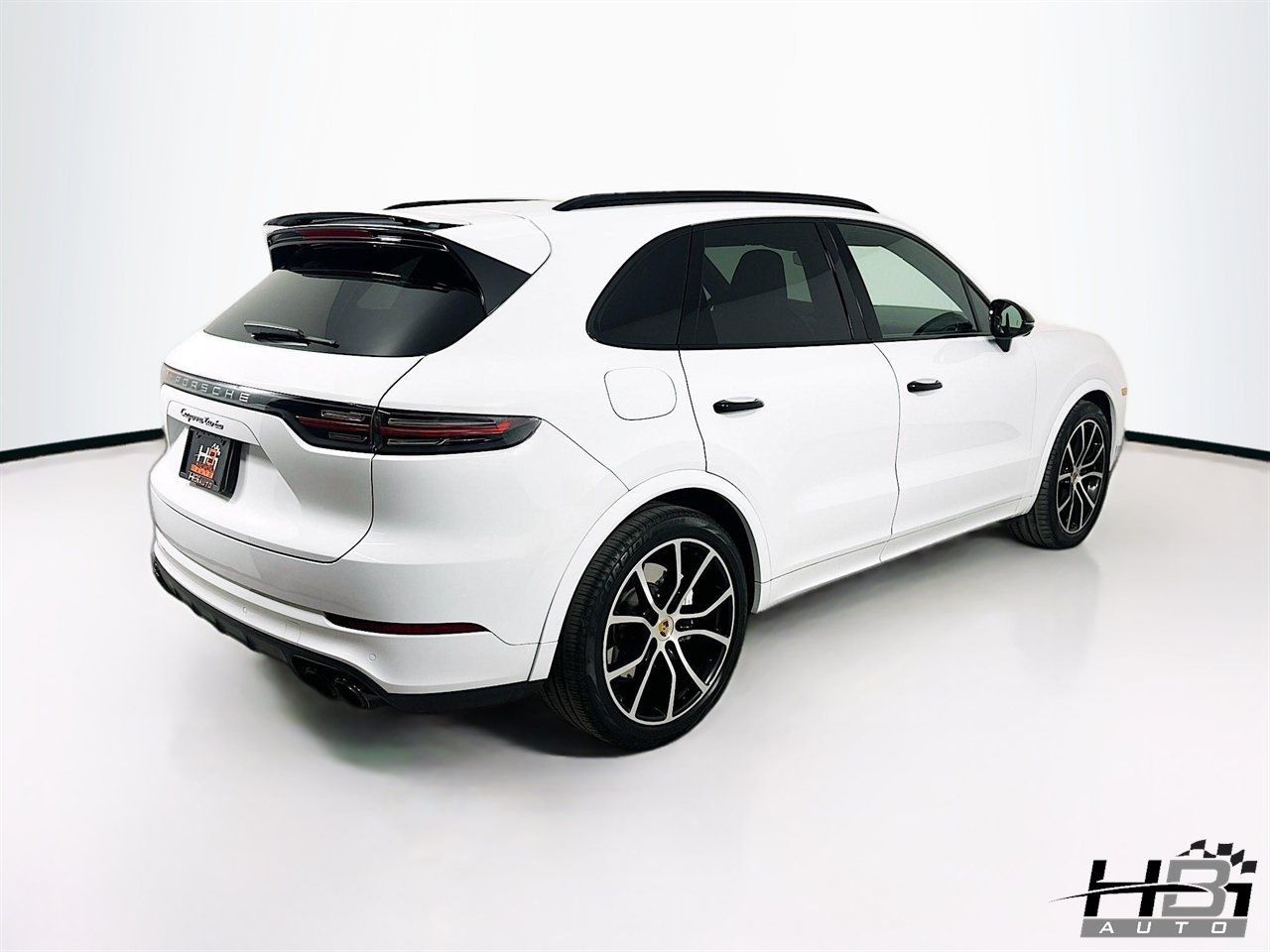 Used 2019 Porsche Cayenne Turbo w/ Premium Plus Package AWD/4WD image 5