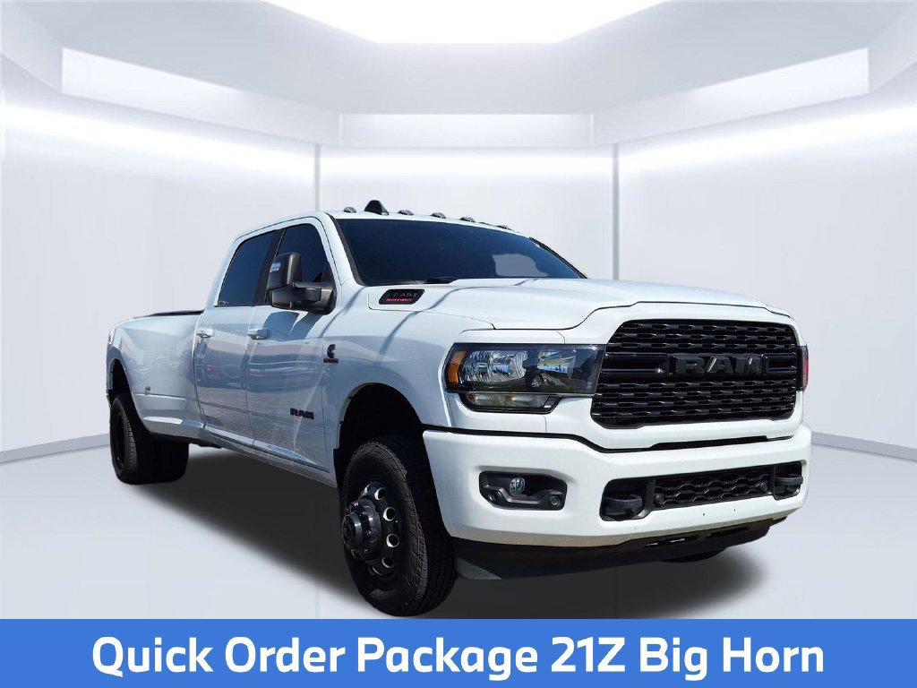 Used 2023 RAM 3500 Big Horn w/ Night Edition AWD/4WD image 6