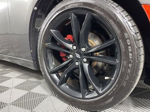 Used 2018 Dodge Charger SXT w/ Blacktop Package image 14