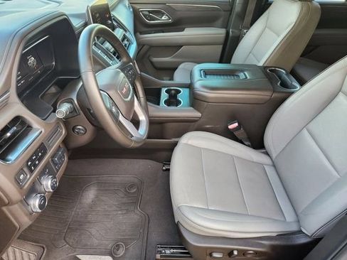 Used 2024 GMC Yukon SLT w/ SLT Premium Package RWD image 11