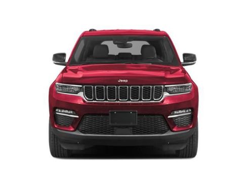 Used 2025 Jeep Grand Cherokee Summit image 4