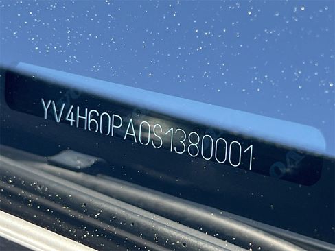 Used 2025 Volvo XC90 T8 Core image 27