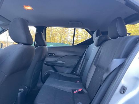 Used 2020 Nissan Kicks SV FWD image 14