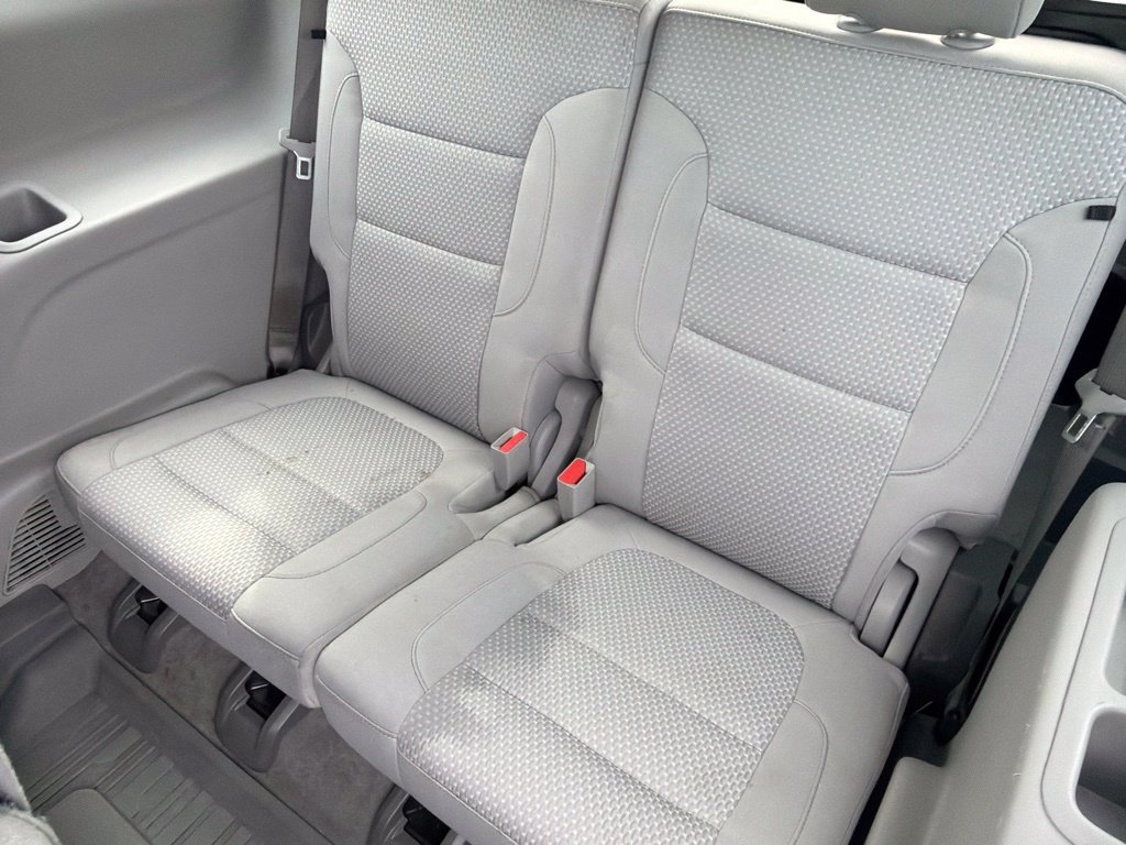 Used 2020 GMC Acadia SLE w/ Driver Convenience Package FWD image 13
