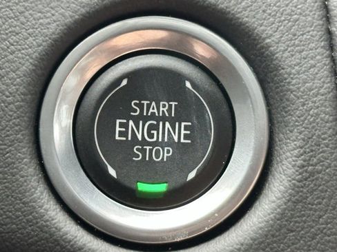 Used 2024 Chevrolet Tahoe Premier w/ Advanced Technology Package image 17