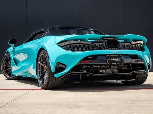 Used 2024 McLaren 750S Spider image 8