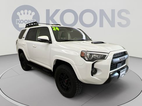 Used 2024 Toyota 4Runner TRD Pro AWD/4WD image 2