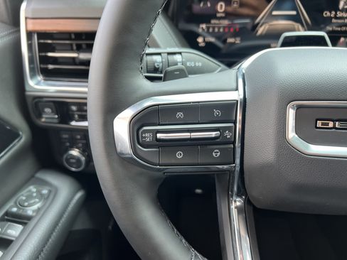 Used 2025 GMC Yukon Denali w/ Denali Reserve Package AWD/4WD image 31