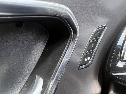 Used 2025 Acura RDX SH-AWD image 19