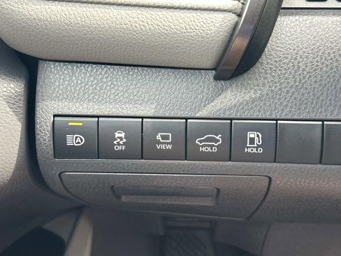 Used 2020 Toyota Camry XLE w/ Driver Assist Package image 32