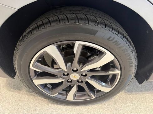 Used 2024 Chevrolet Equinox Premier AWD/4WD image 7