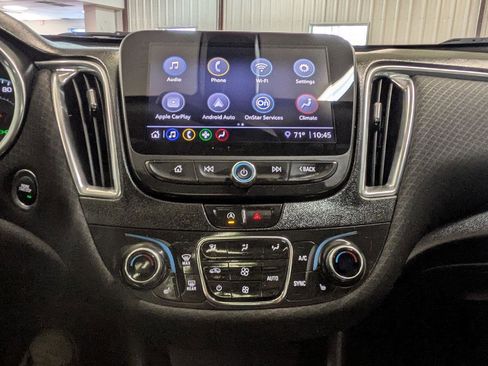 Used 2021 Chevrolet Malibu LT FWD image 19
