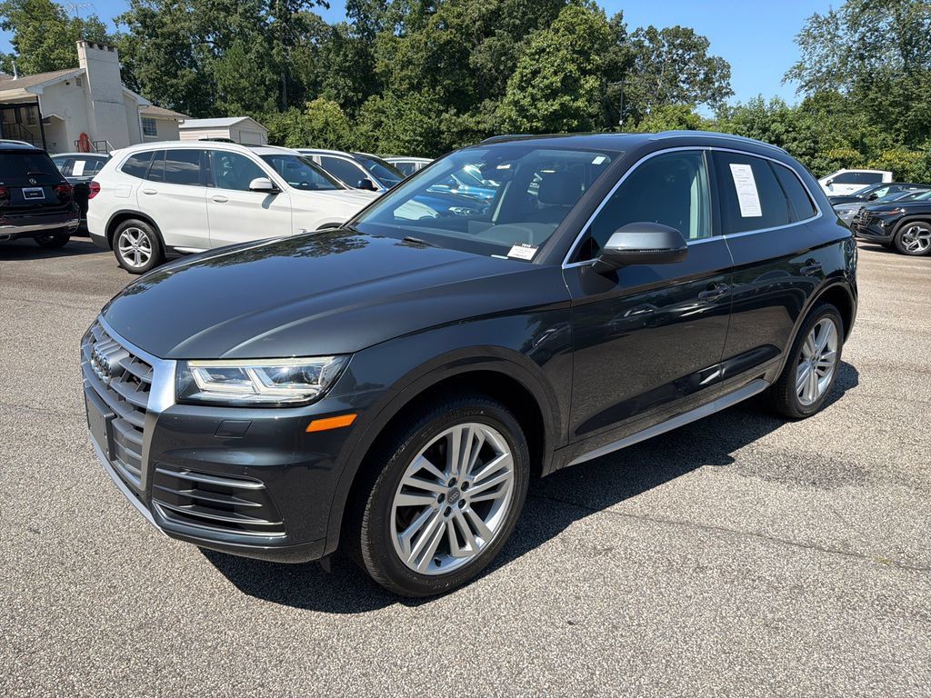 Used 2018 Audi Q5 2.0T Premium Plus w/ Premium Plus Package AWD/4WD image 3