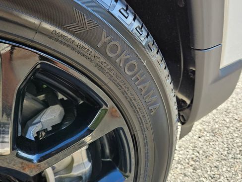 New 2026 Jeep Compass Latitude image 17