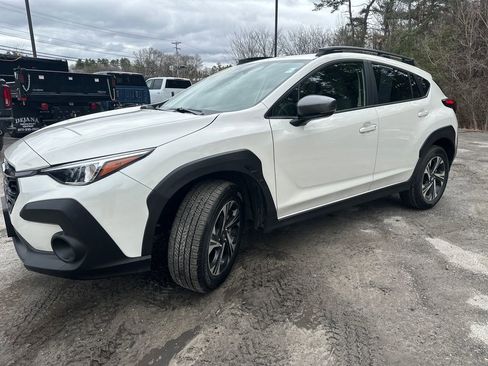 Used 2024 Subaru Crosstrek 2.0i Premium image 1