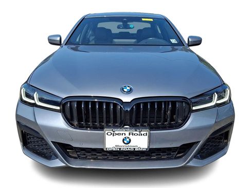 Used 2023 BMW 530e xDrive w/ Premium Package AWD/4WD image 2