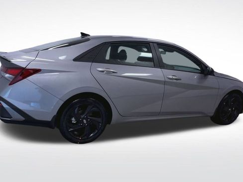 New 2026 Hyundai Elantra Sport FWD image 18